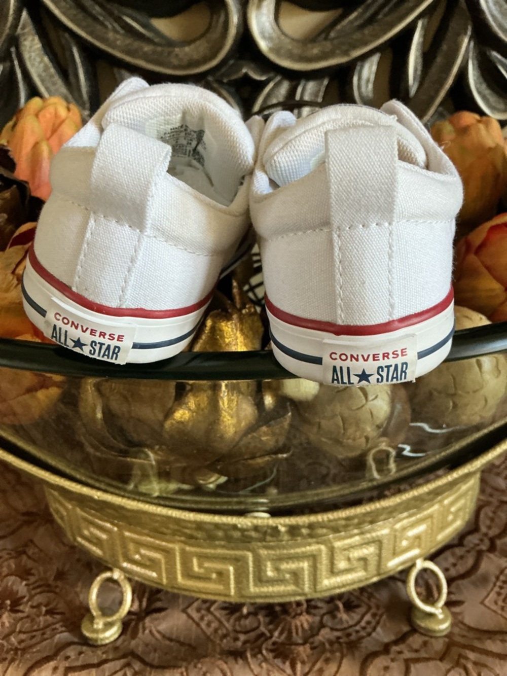 Converse Kids White Canvas Low Top Sneakers with Red & Navy Trim ~ Sz 8 Kids - Picture 3 of 11